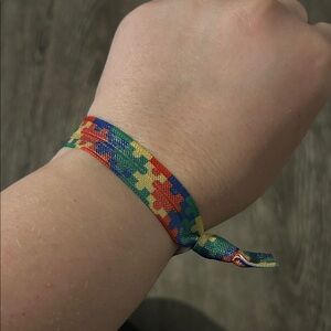 Kids Puzzle-Pattern Elastic Wrist Tie Bracelet - Multicolor
